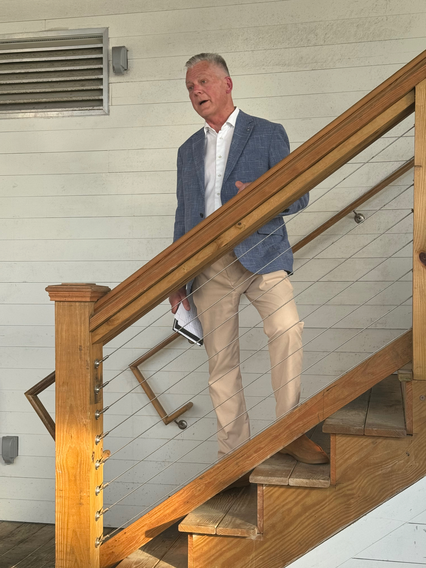 Speaking with supporters on the campaign trail